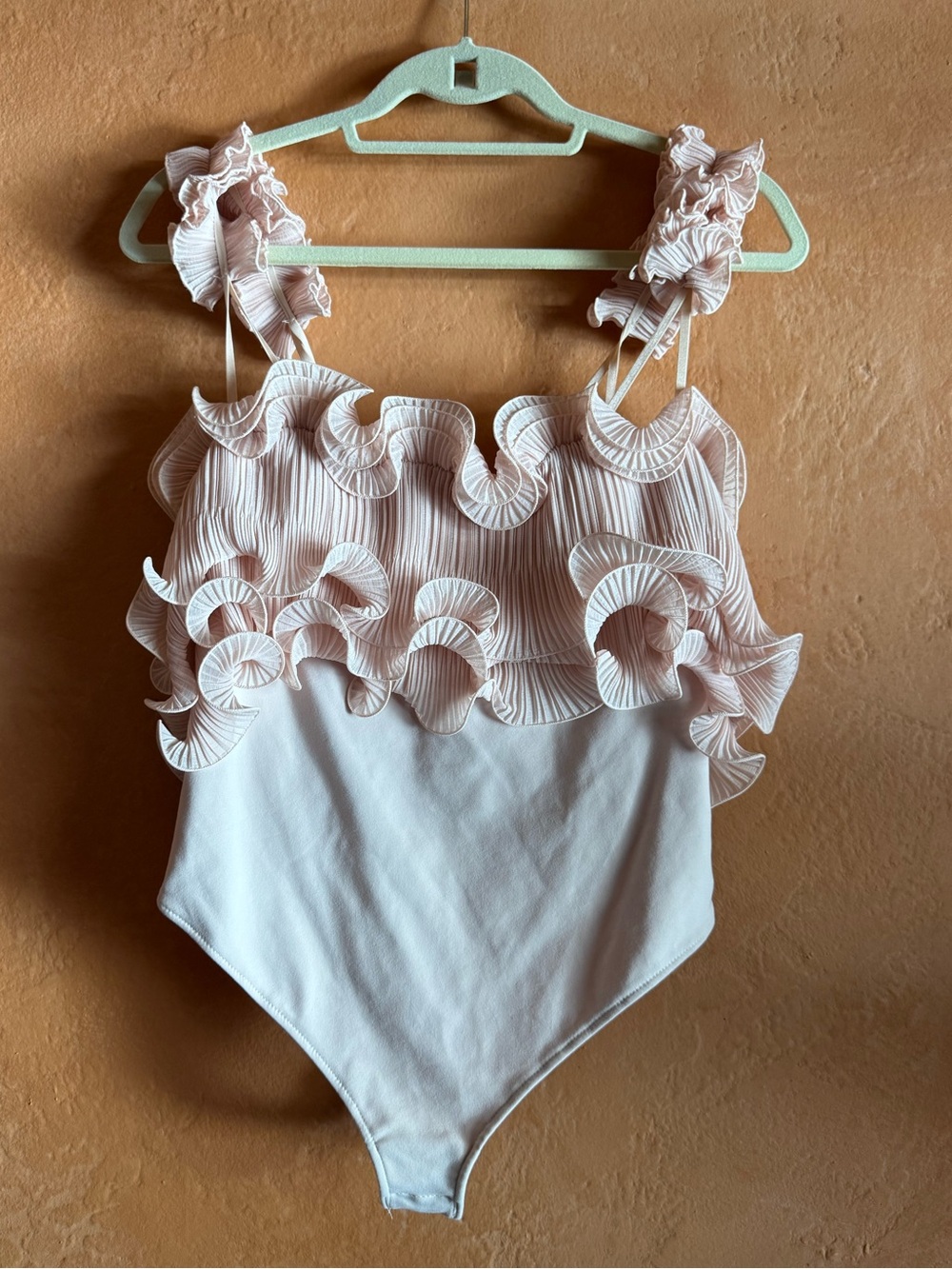 Free People For The Frill Of It Ruffle Bodysuit Himalayan Pink medium